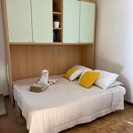 Algher Garden Paradise Appartement *